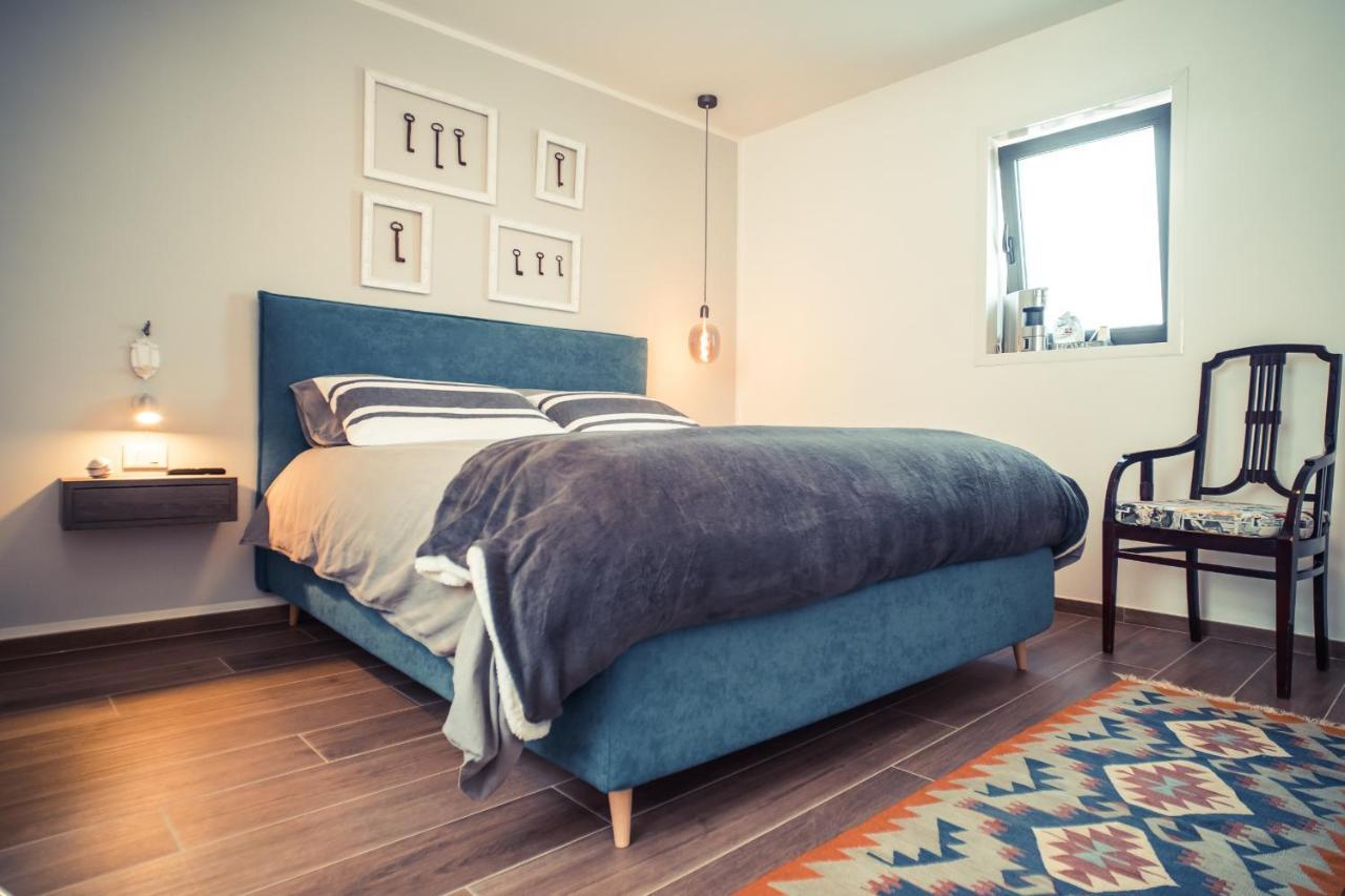 800S Home Luxury Rooms 奥斯图尼 外观 照片